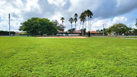Palm Cove Elementary School Field - Baseball in Pembroke Pines