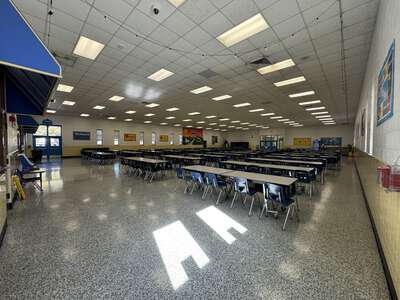 Brandon Middle School Cafeteria in Virginia Beach