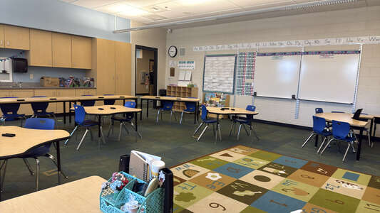 Stagecoach Elementary School Classroom Standard in Rock Springs 3