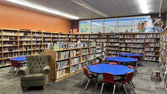 Sierra View Elementary School Library in Chico