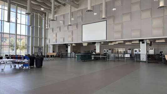 Leuzinger High School Cafeteria in Lawndale 3