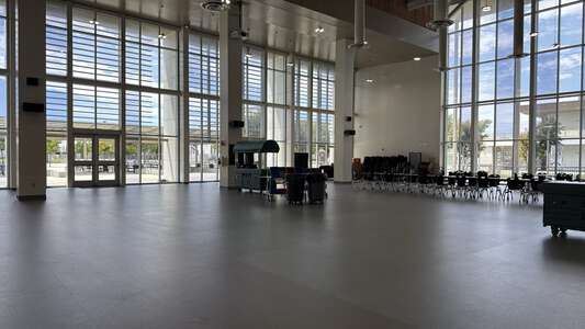 Leuzinger High School Cafeteria in Lawndale 4
