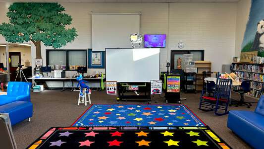 Arcado Elementary School Media Center in Lilburn