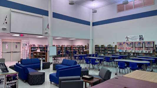 Aldine Ninth Grade School Library in Houston