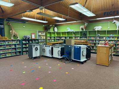 Lincoln Elementary School Library in Burlingame 4