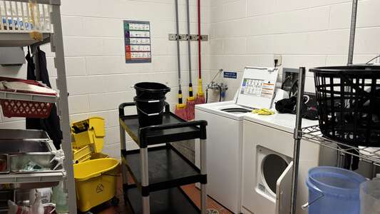 Corporate Landing Elementary School Kitchen in Virginia Beach 4