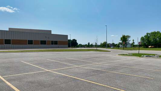 400 - Parking Lot