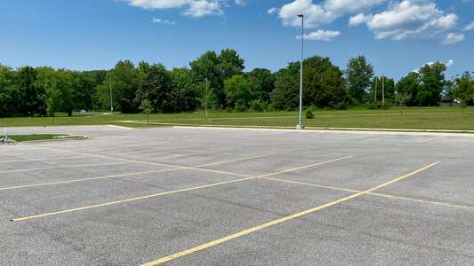 Evening Star Elementary School 400 - Parking Lot in Bentonville