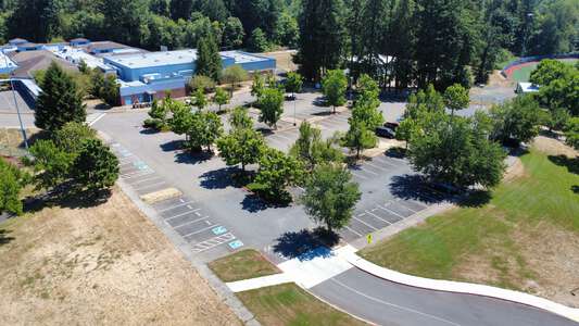 Boeckman Creek Primary School Parking Lot - Back in Wilsonville