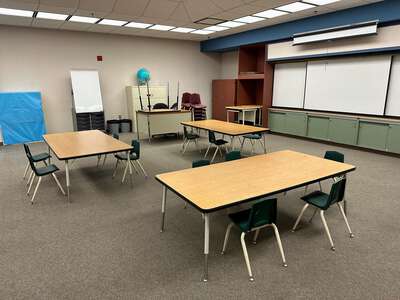 Laguna Niguel Elementary School Classroom Standard in Laguna Niguel