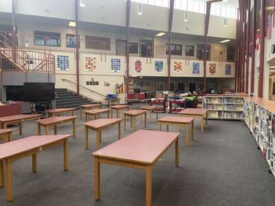 Nancy Ryles Elementary School Library in Beaverton 5