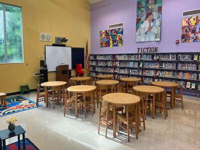 Pinecrest Elementary School Library in Pinecrest