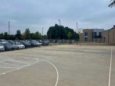 H S Thompson Elementary School Outdoor Basketball Courts in Dallas
