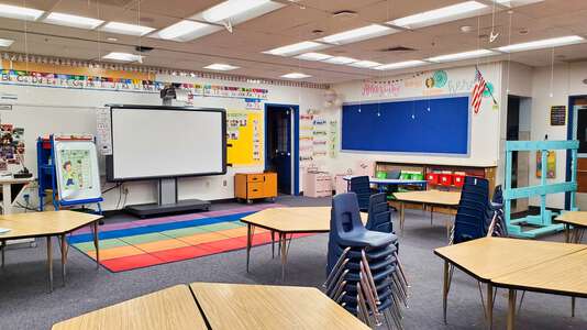 McKinley Elementary School Classroom Standard in San Diego