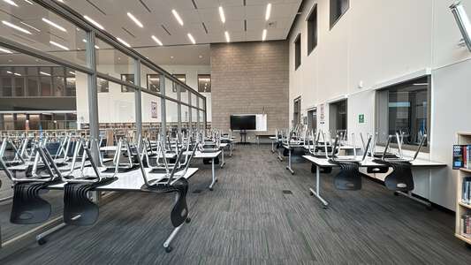 McKay High School Library in Salem 2