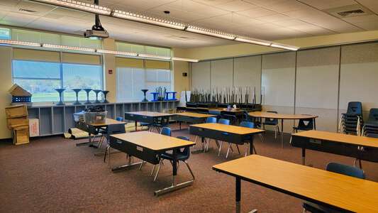 Mountain View Elementary School Classroom Standard in Broomfield