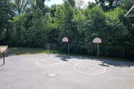 Helen Keller Elementary School Outdoor Basketball Courts in Kirkland
