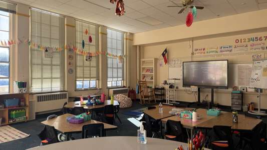 North Hi Mount Elementary School Classroom Standard in Fort Worth 3