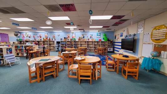 St. Stephen Elementary School Media Center in St. Stephen