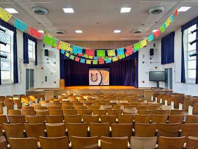Leslie A Stemmons Elementary School Auditorium in Dallas 5