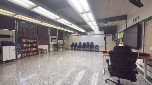 Airline Park Academy for Advanced Studies Classroom Standard in Metairie 2