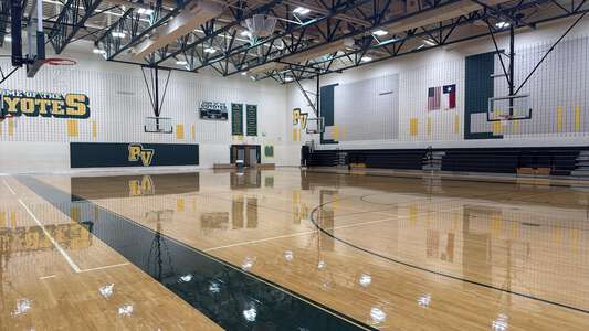 Prairie Vista Middle School Gym A in Fort Worth 3