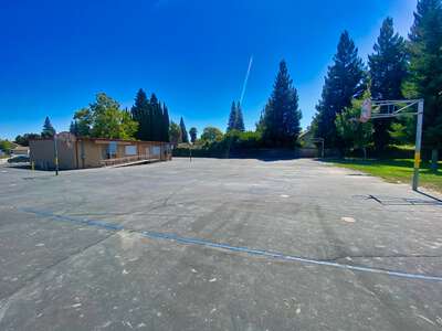 Matsuyama Elementary School Outdoor Basketball Courts in Sacramento 2