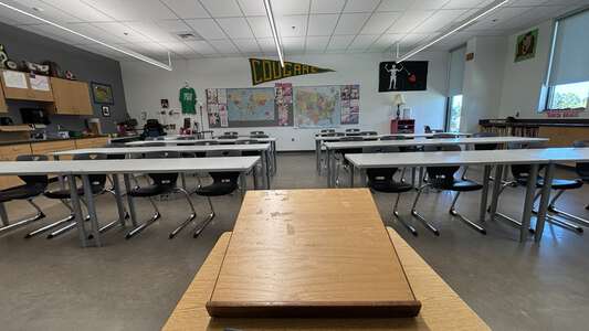 Cascade Middle School Classroom Standard in Eugene 2