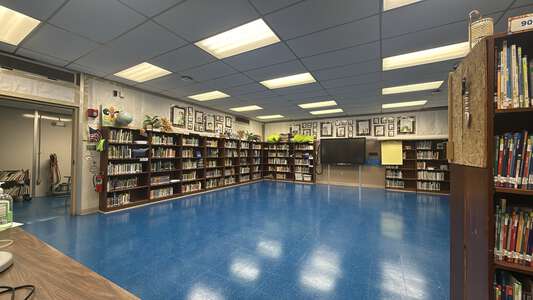 Shirley Johnson/Gretna Park Elementary School Library in Gretna 2