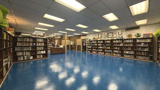 Shirley Johnson/Gretna Park Elementary School Library in Gretna 3