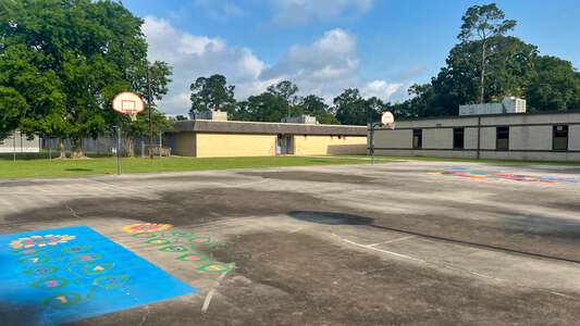 Merrydale Elementary School Outdoor Basketball Courts in Baton Rouge