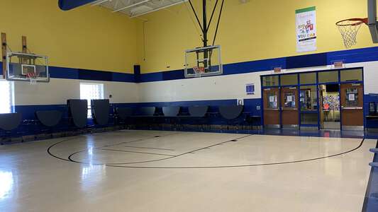 Rich Pond Elementary School Cafeteria in Bowling Green