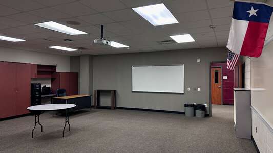 Lake Jackson Intermediate School Classroom Standard in Lake Jackson