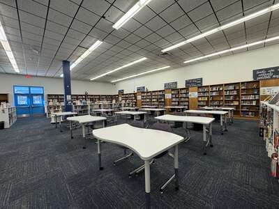 Brandon Middle School Library in Virginia Beach