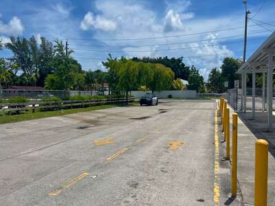 Oak Grove Elementary School Parking Lot - Side in Miami