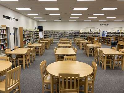 Mesquite Junior High School Library in Gilbert