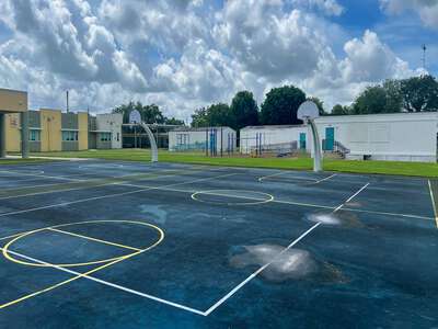 Florida City Elementary School Outdoor Basketball Courts in Florida City 3