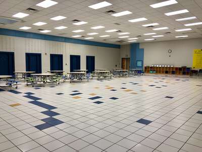 Skyline Elementary School Cafeteria in Stillwater