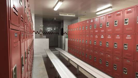 Lawndale High School Locker Room - Girls in Lawndale 2