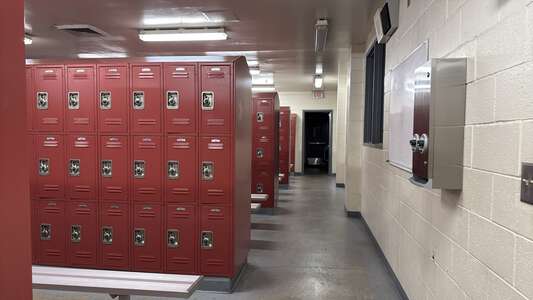 Lawndale High School Locker Room - Girls in Lawndale 3