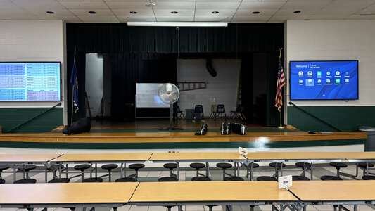 Strawbridge Elementary School Cafeteria in Virginia Beach 4