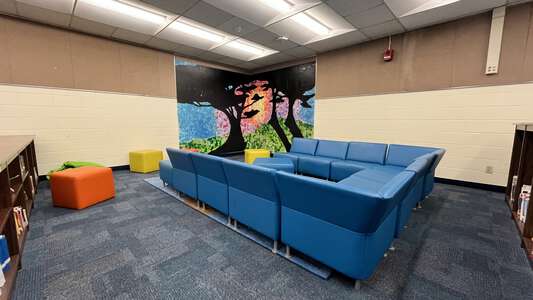 Oak Hill Academy Library (3 hr min) in Jacksonville