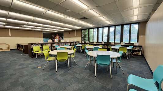 Oak Hill Academy Library (3 hr min) in Jacksonville