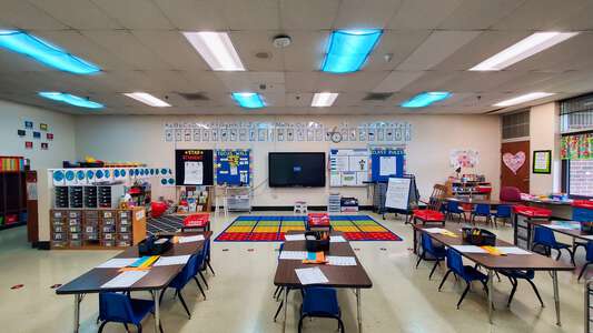Farragut Primary School Classroom Standard in Farragut 2