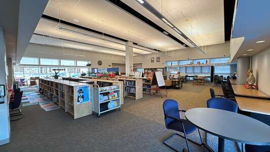Calmeca Academy of Fine Arts and Dual Language Library in Chicago 2