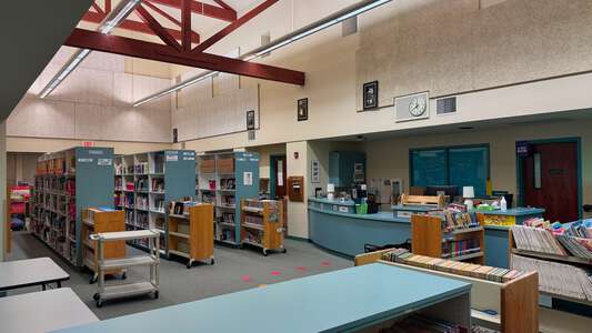 Raymond Case Elementary School Library in Elk Grove