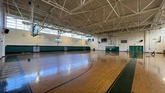 Myers Park High School Auxiliary Gym in Charlotte 4