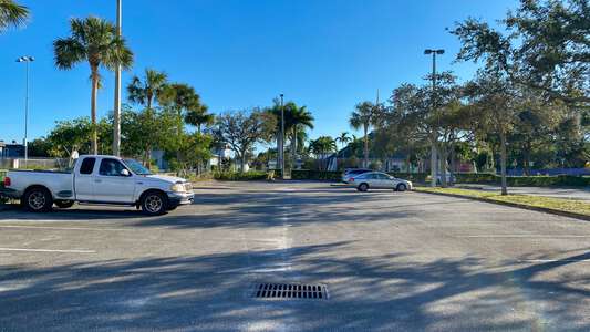 Wilton Manors Elementary School Parking Lot - Main in Wilton Manors 2