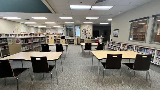 Henry David Thoreau Elementary School Library in Kirkland