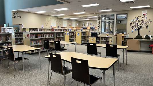 Henry David Thoreau Elementary School Library in Kirkland